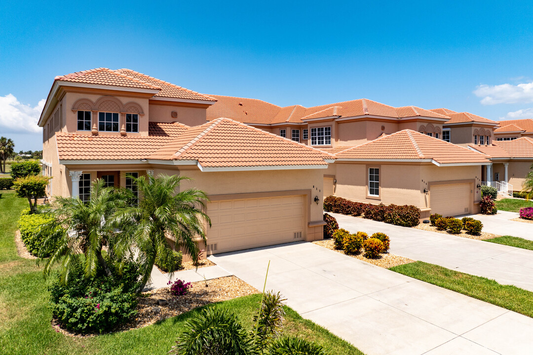 Vizcaya at Burnt Store Isles in Punta Gorda, FL - Building Photo