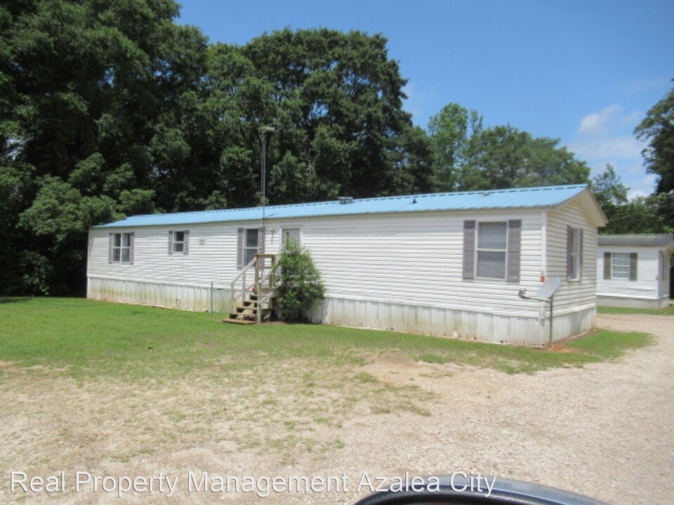 6410 Hayfield Rd in Theodore, AL - Building Photo