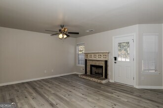 1055 Field View Dr in Mcdonough, GA - Building Photo - Building Photo