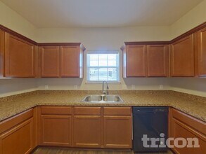 1010 Stanwyck Ave in Duncanville, TX - Building Photo - Building Photo