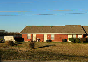 Alvarado Apartments in Alvarado, TX - Building Photo - Building Photo