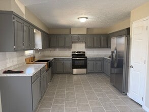 19485 Salina Rd in Waynesville, MO - Building Photo - Building Photo