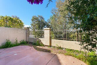 9477 Questa Pointe in San Diego, CA - Building Photo - Building Photo