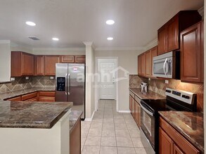 9054 Canter Horse in San Antonio, TX - Building Photo - Building Photo