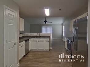 11034 Dry Stone Dr in Huntersville, NC - Foto de edificio - Building Photo