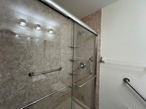 9153 Ellie Dr in Philadelphia, PA - Building Photo - Building Photo