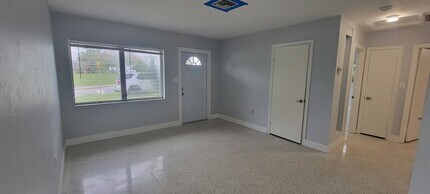 629 S Scenic Hwy in Lake Wales, FL - Building Photo - Building Photo