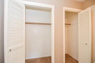 10807 Sugar Hill Dr in Houston, TX - Building Photo - Building Photo