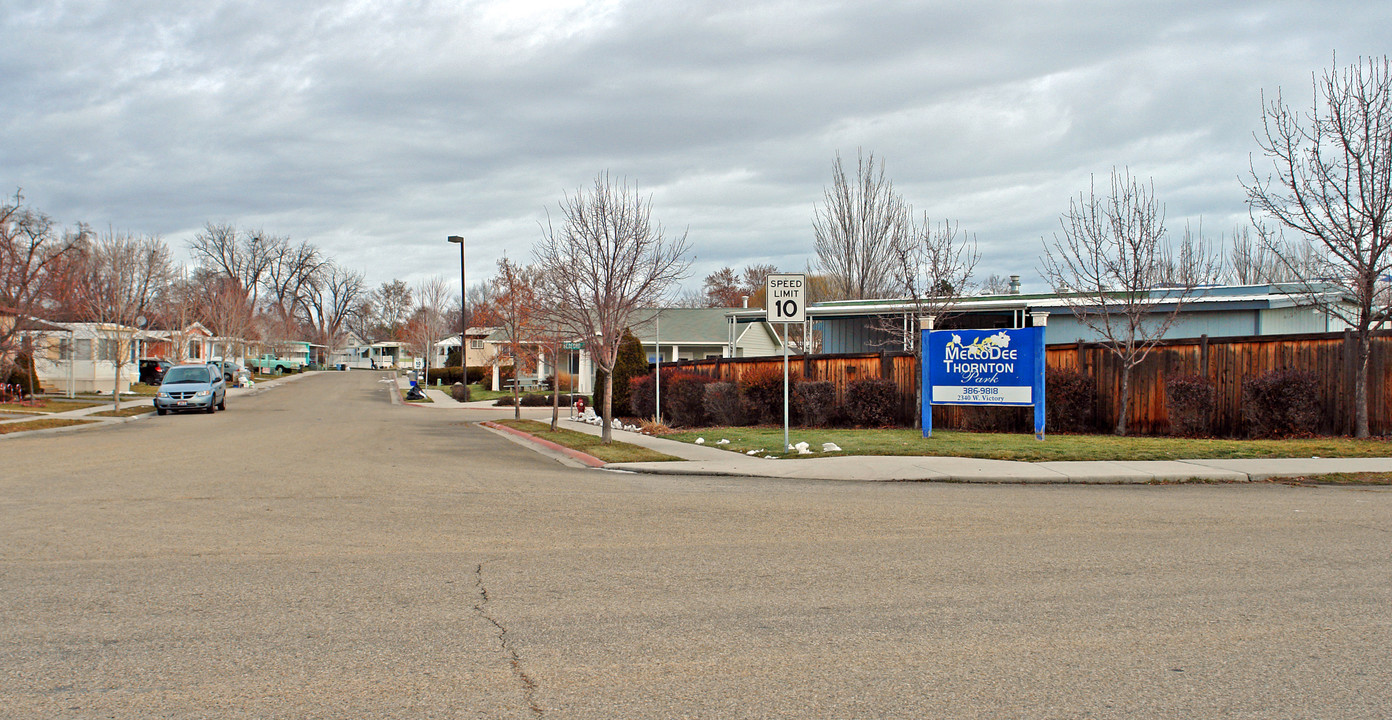 2340 W Victory Rd in Boise, ID - Building Photo