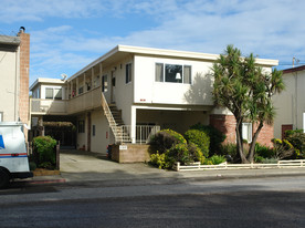 113 Clarendon Rd Apartments