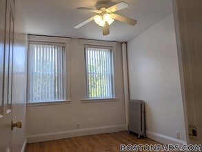 151 Park Dr, Unit 4 in Boston, MA - Building Photo - Building Photo