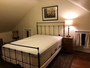 1828 E Genesee St, Unit 1 Unit Available in Syracuse, NY - Building Photo - Building Photo