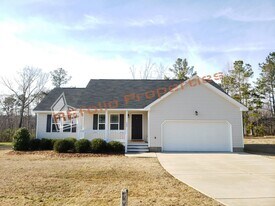 240 Oxfordshire Dr in Fuquay Varina, NC - Building Photo
