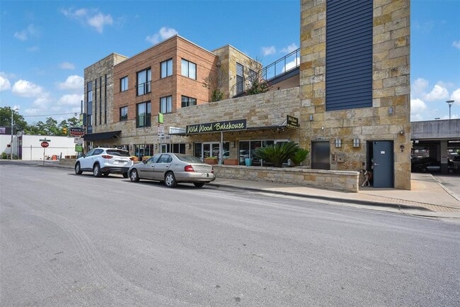 property at 3016 Guadalupe St