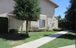 8502 Laborough Dr in Bakersfield, CA - Building Photo