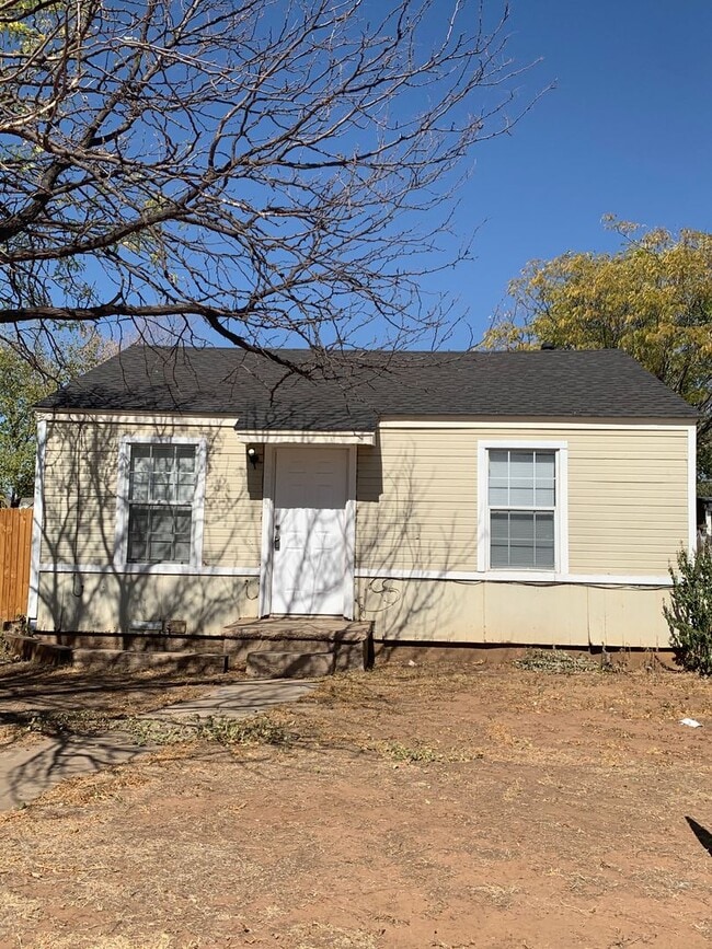 property at 2706 2nd St