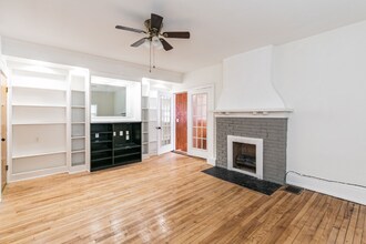 1207 Madison St-Unit -FL2-W in Syracuse, NY - Building Photo - Building Photo