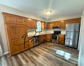 2707 S Coachman Dr in Independence, MO - Building Photo - Building Photo