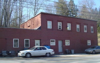 991 Scarbro Rd in Oak Hill, WV - Foto de edificio - Building Photo