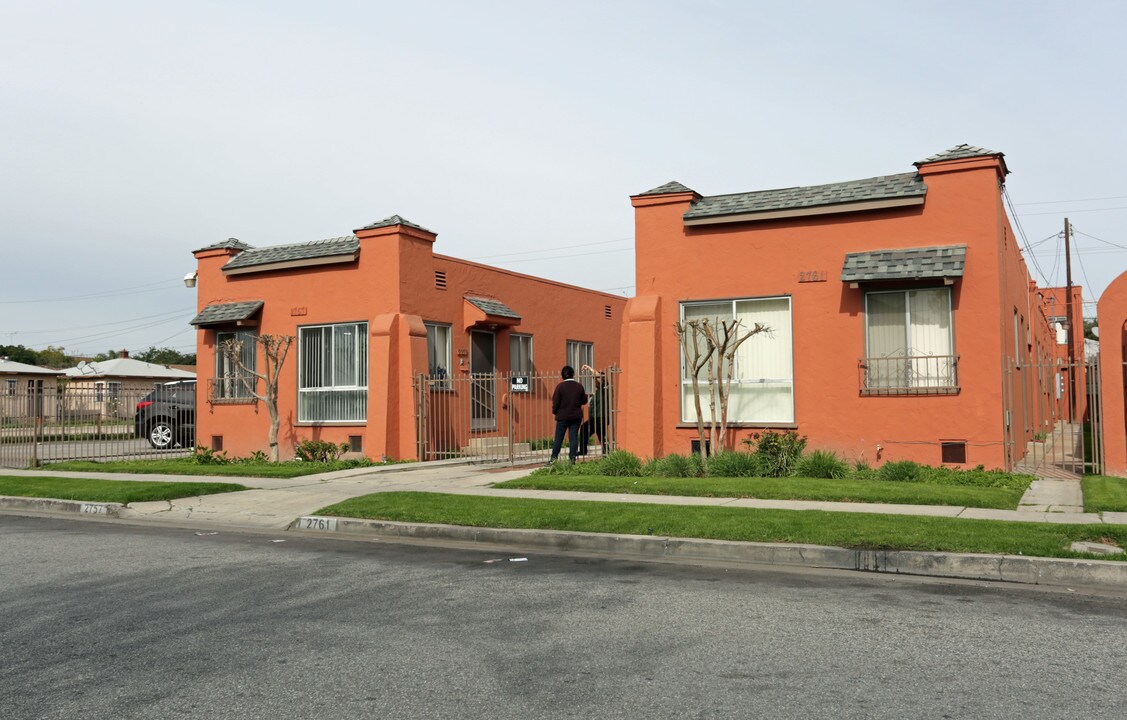 2751-2763 Laurel Pl in South Gate, CA - Foto de edificio