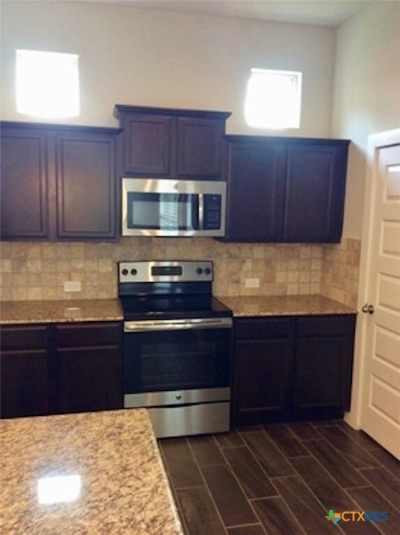 property at 562 Creekside Frst