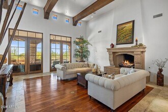 9290 E Thompson Peak Pkwy in Scottsdale, AZ - Building Photo - Building Photo