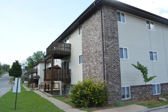 Heritage Apartments in Jefferson City, MO - Foto de edificio - Building Photo