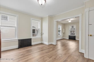 6 Water St in Englishtown, NJ - Building Photo - Building Photo