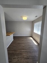 349 River Rd in Santa Rosa, NM - Foto de edificio - Building Photo