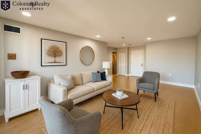 15 N Beacon St in Boston, MA - Building Photo - Building Photo