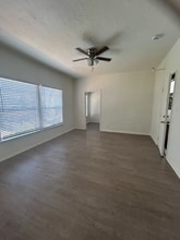 4367 Oakwood Ave in Los Angeles, CA - Building Photo - Building Photo