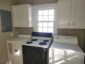 225 Pinecrest Dr in Fayetteville, NC - Building Photo - Building Photo
