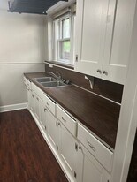 598 Blaine Ave, Unit 5 in Akron, OH - Building Photo