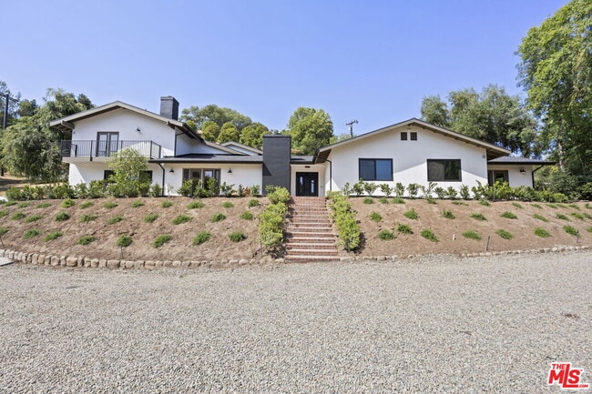 1131 Rancho Dr in Ojai, CA - Building Photo - Building Photo