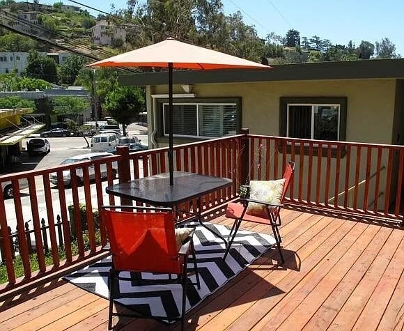1721 W Silver Lake Dr in Los Angeles, CA - Foto de edificio