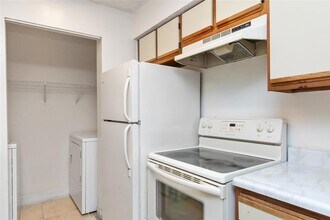1237 SW 46th Ave, Unit 8128 in Pompano Beach, FL - Building Photo - Building Photo