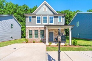 1947 Thomasville Estates Dr SE in Atlanta, GA - Building Photo