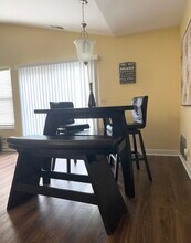 1353 Coldspring Rd in Carol Stream, IL - Building Photo - Building Photo