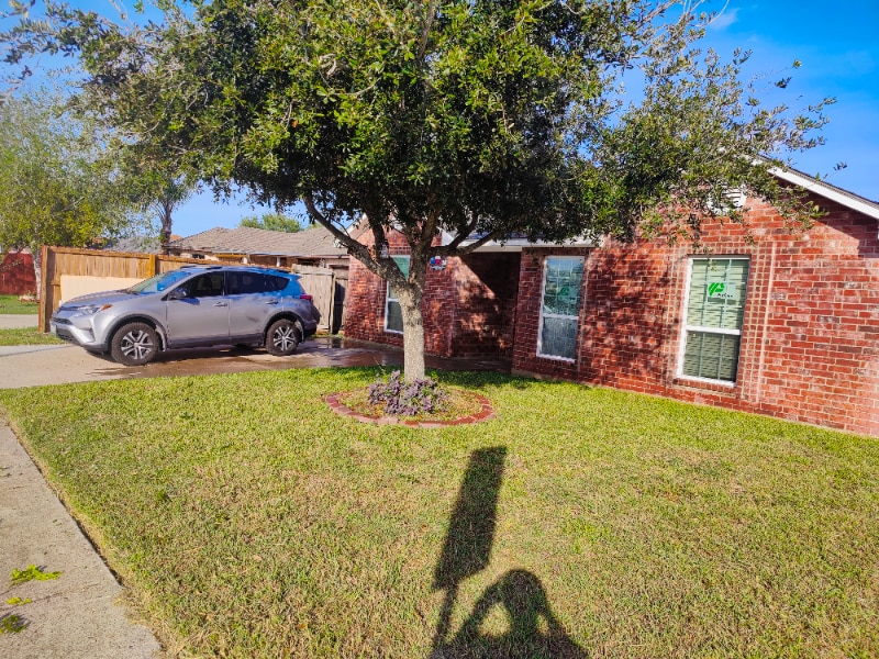 2803 Pompeii St in Brownsville, TX - Building Photo