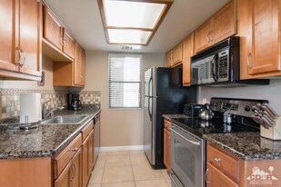 43376 Cook St in Palm Desert, CA - Building Photo