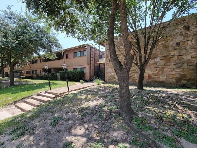 property at 3809 N Braeswood Blvd