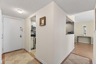 1009 N Ocean Blvd, Unit 312 in Pompano Beach, FL - Building Photo - Building Photo