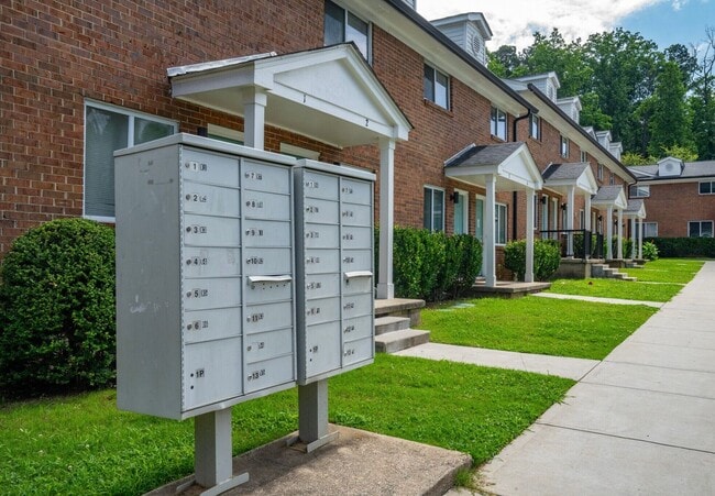 3781 M.L.K. Jr Dr SW in Atlanta, GA - Building Photo - Building Photo