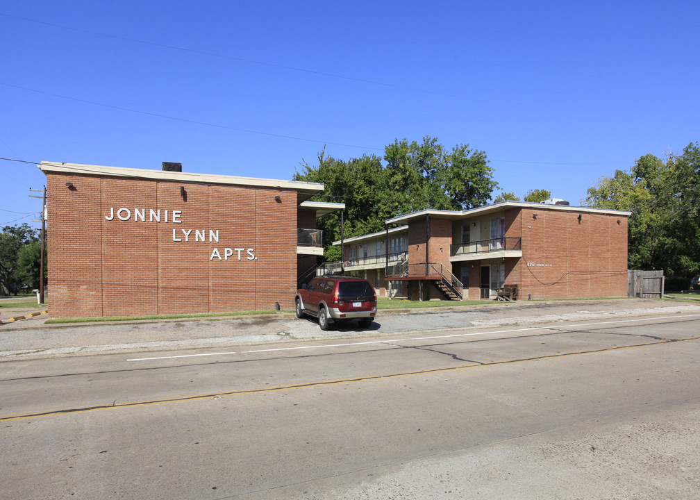 810 S Hood St in Alvin, TX - Foto de edificio