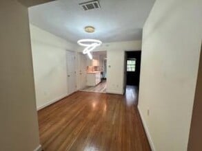 5110 Academy St in Houston, TX - Building Photo - Building Photo