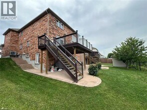 48 Fitzgerald Dr in Cambridge, ON - Building Photo - Building Photo