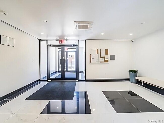 42-29 Parsons Blvd in Queens, NY - Building Photo - Building Photo