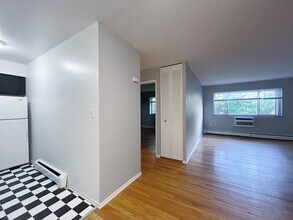 736 W Buena Ave in Chicago, IL - Foto de edificio - Building Photo