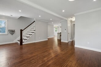 168 N Passaic Ave in Chatham, NJ - Building Photo - Building Photo