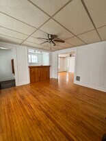 1013 Downer Ave, Unit First Floor in Utica, NY - Building Photo